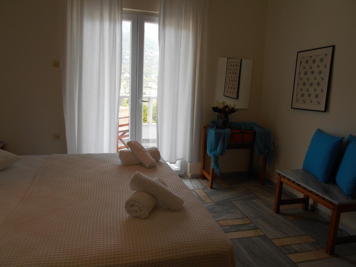 Kinira Beach Hotel Esterno foto