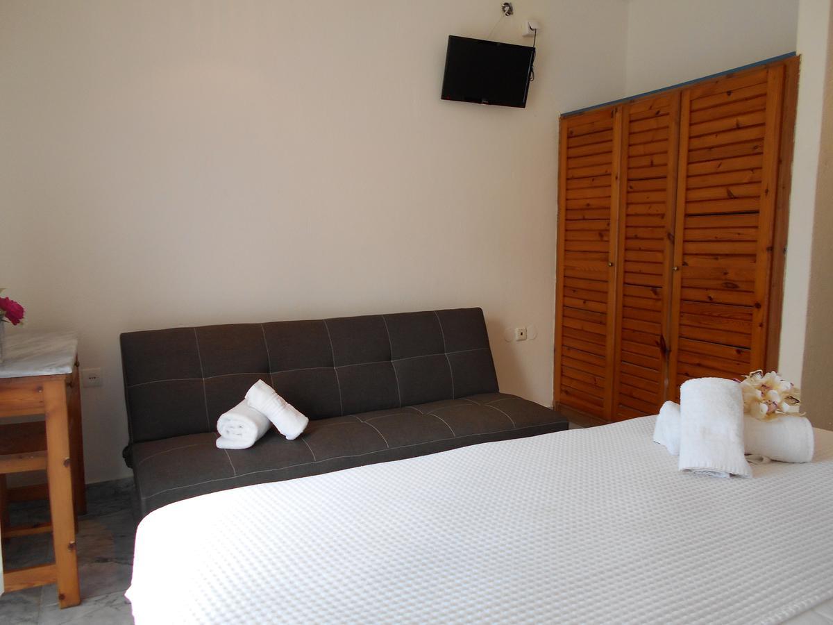 Kinira Beach Hotel Esterno foto